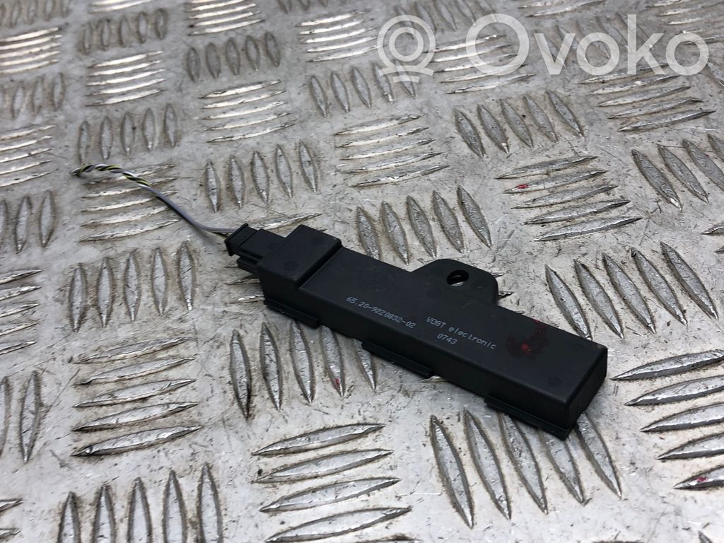 BMW 3 F30 F35 F31 Interjero komforto antena 