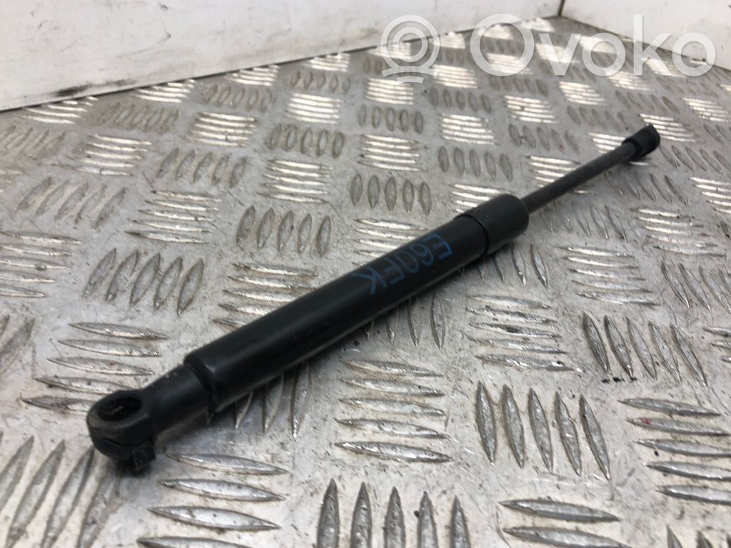 BMW 5 E60 E61 Front bonnet/hood damper/strut 