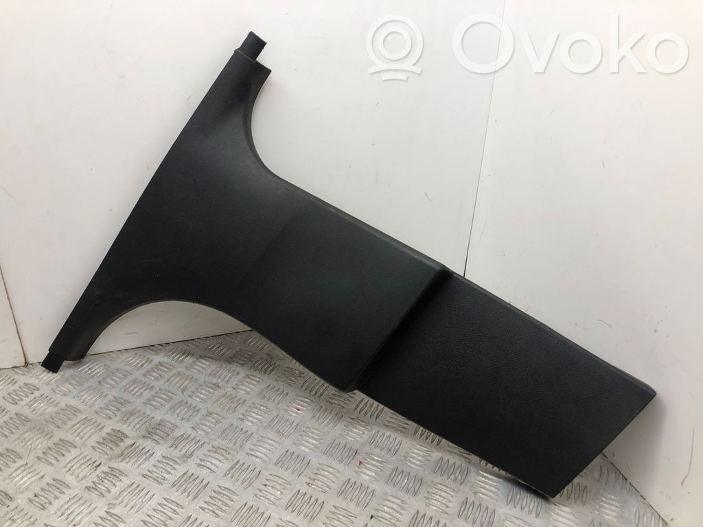 (B) pillar trim (bottom)   7027089