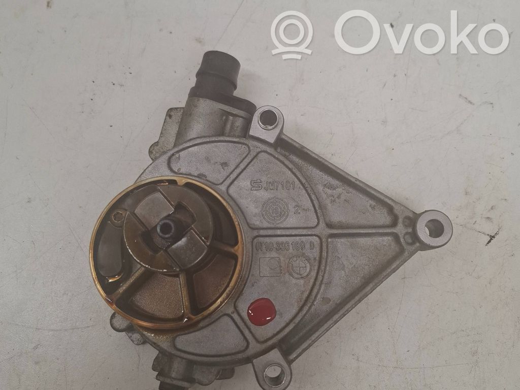 BMW X3 F25 Vacuum pump 