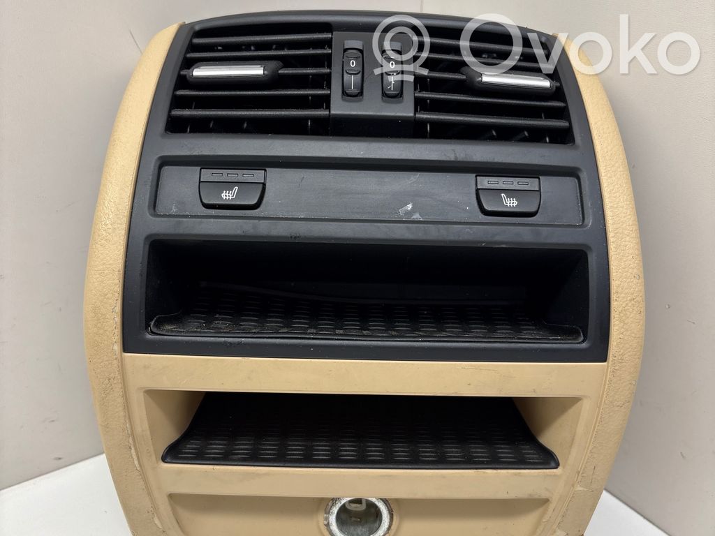 BMW 5 F10 F11 Grilă ventilație spate 