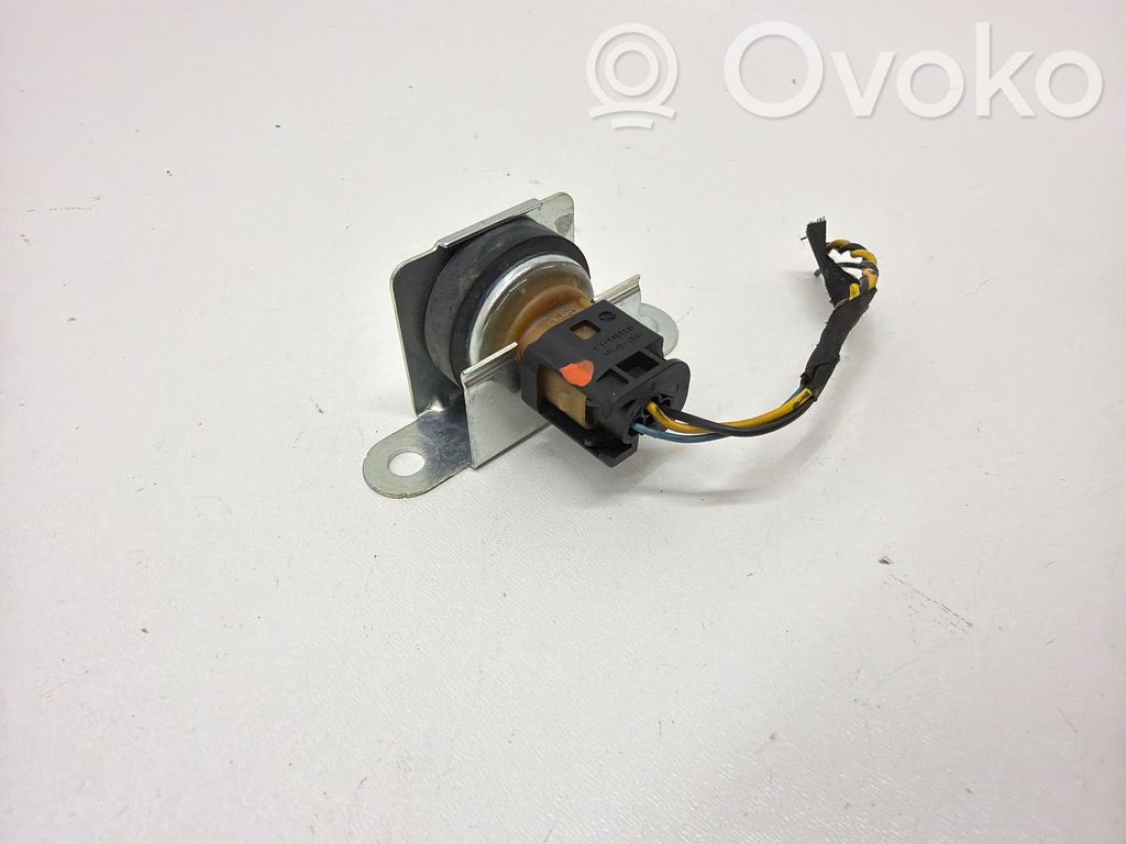 BMW 5 E60 E61 ESP acceleration yaw rate sensor 