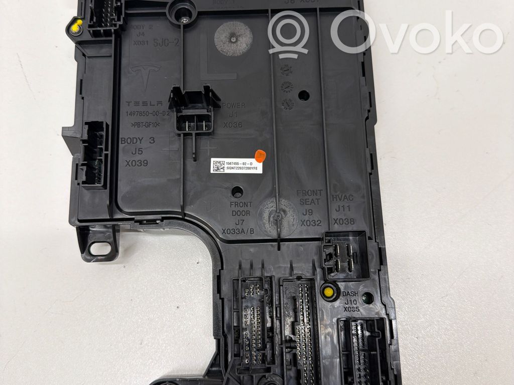 Tesla Model 3 Comfort/convenience module 