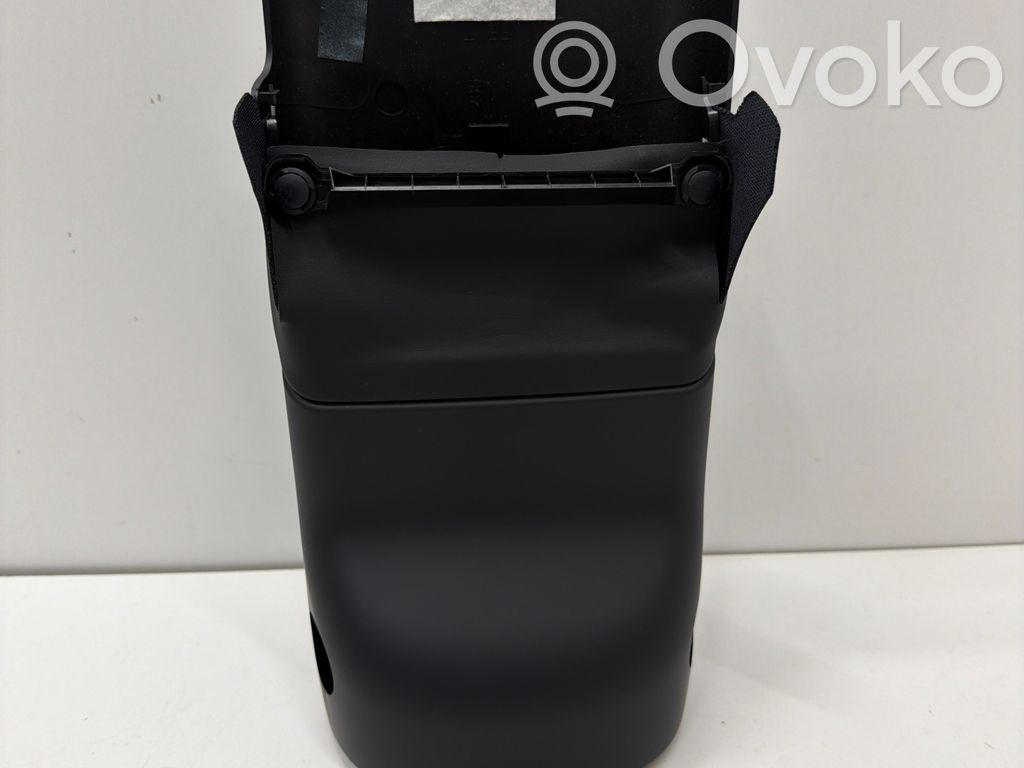Tesla Model Y Vairo ašies apdaila 