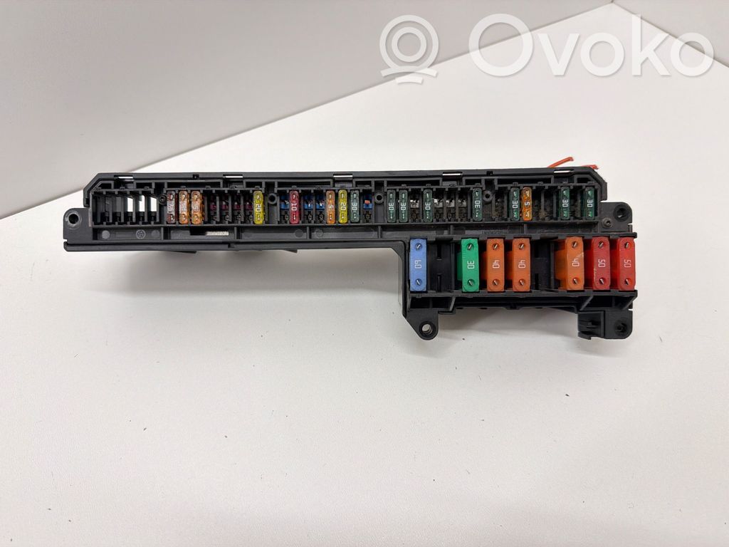 Module de fusibles   6957330