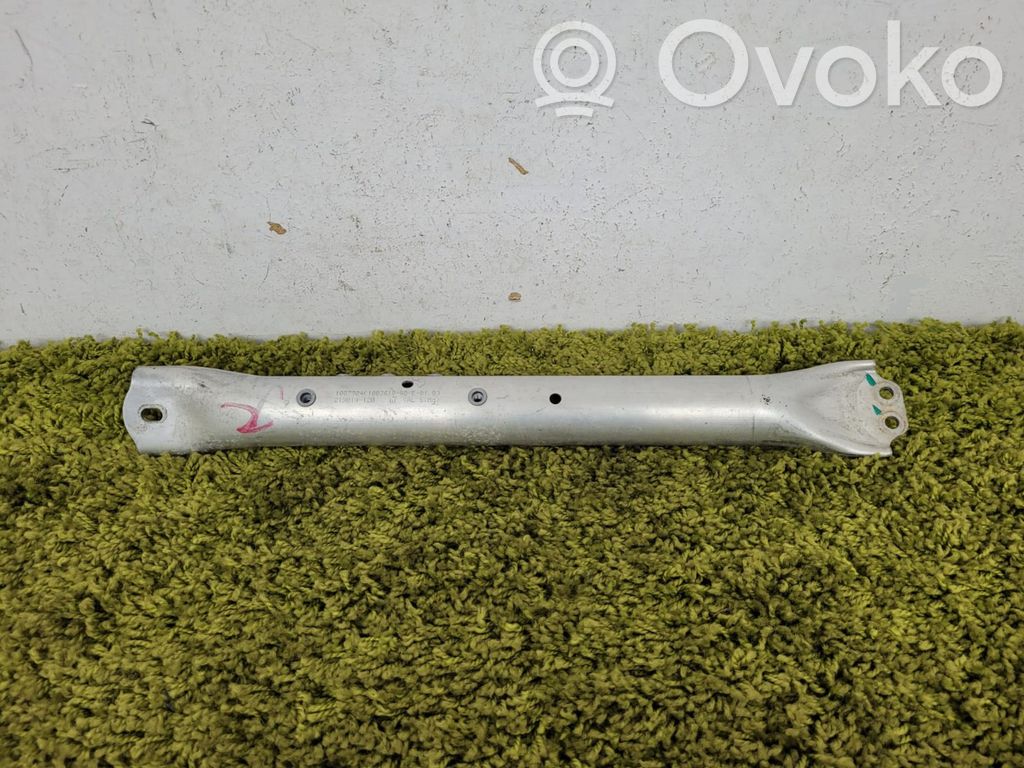 Tesla Model S Strebe vorne 