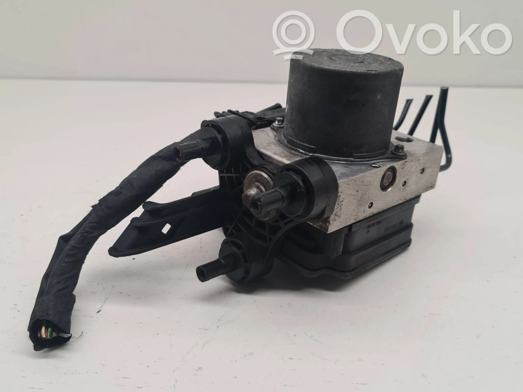 Mercedes-Benz E W212 ABS Pump 