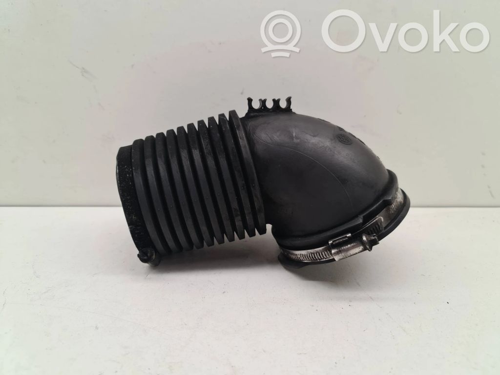 BMW 3 E90 E91 Air intake hose/pipe 