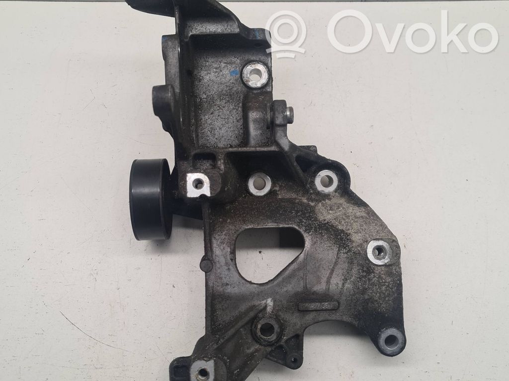 Fiat Freemont Mocowanie alternatora 