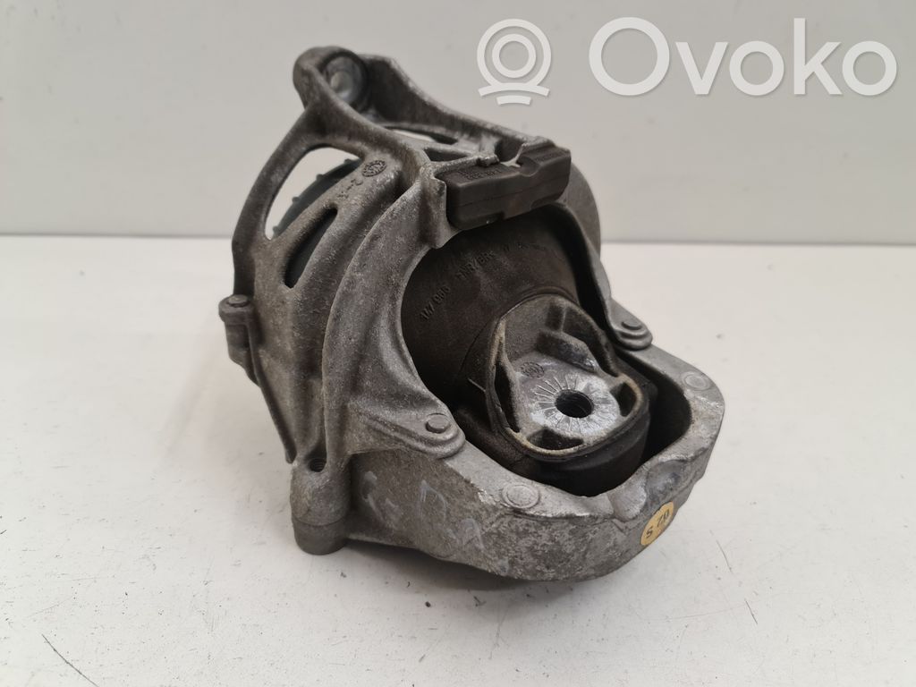 Audi Q7 4M Engine mount bracket 