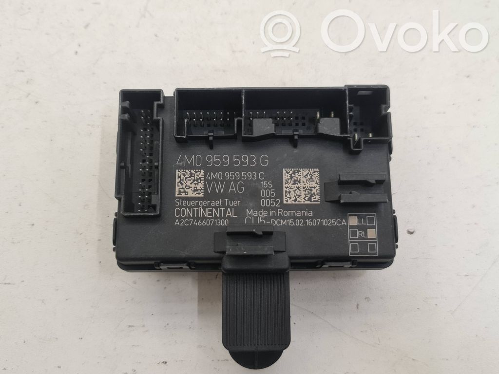 Audi Q7 4M Door control unit/module 