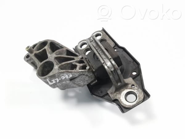 Engine mount bracket   F6226140