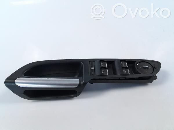 Electric window control switch   AM5T14A132DB,3PINOS