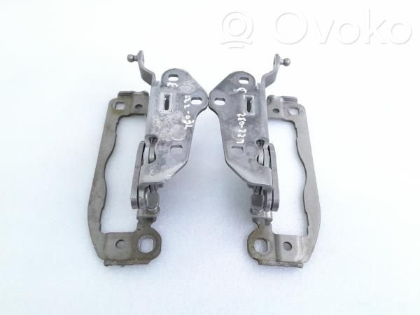 Mercedes-Benz C W204 Engine bonnet/hood hinges 