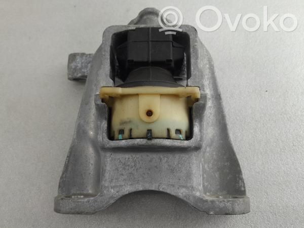 Moottorin kiinnikekorvake   G1B56F012AA