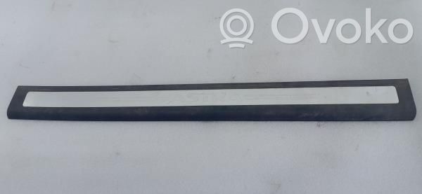 Opel Astra H Listwa progowa przednia 