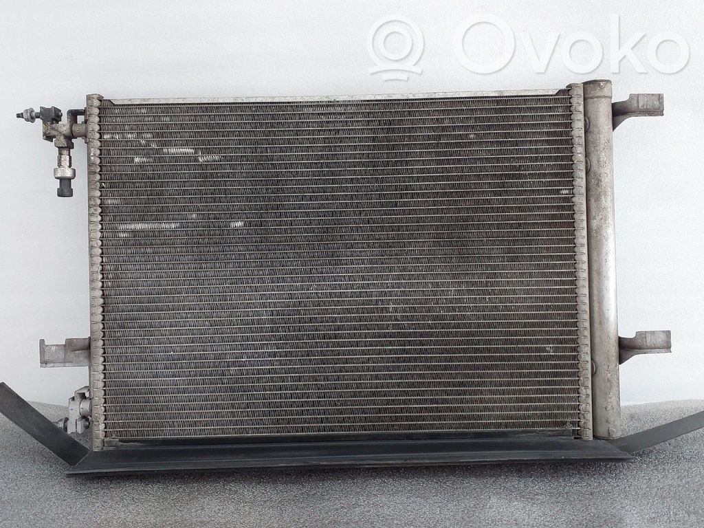 Opel Astra J Oro kondicionieriaus radiatorius aušinimo 