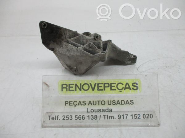 Engine mount bracket   4R8Q,10239