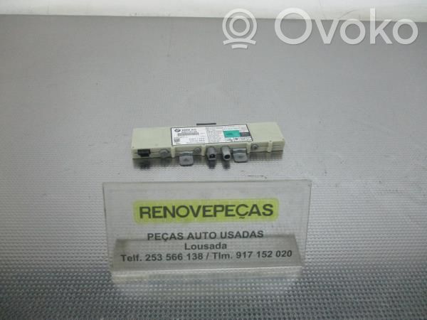Pystyantennivahvistin   690712102
