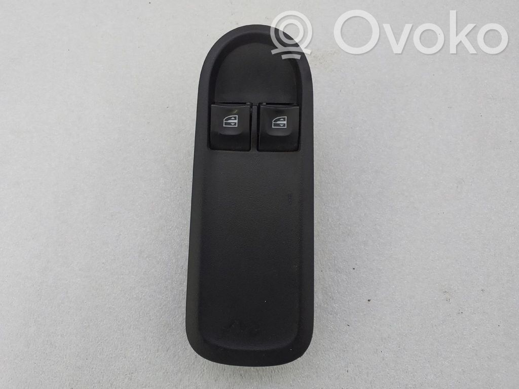 Electric window control switch   254110431R,809604296R