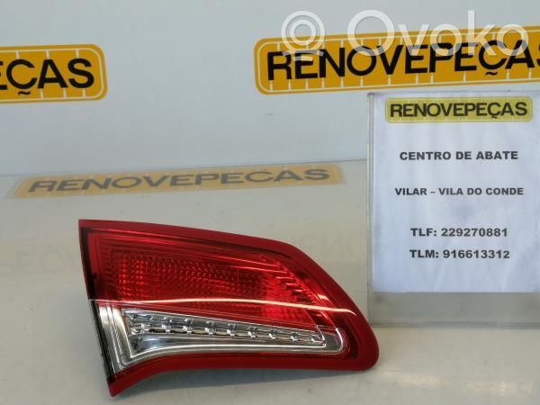 Citroen C4 II Lampă spate în capacul portbagajului 