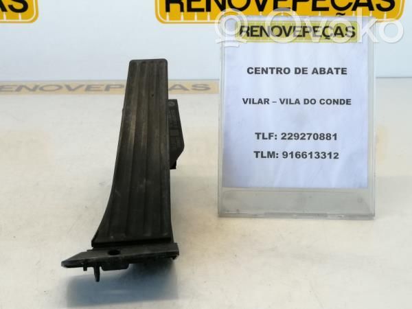 Akseleratora pedālis   3542677093501