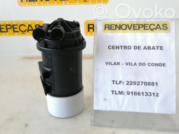 Opel Corsa C Oil filter mounting bracket 