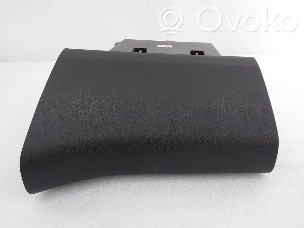 Guantera   9817994777