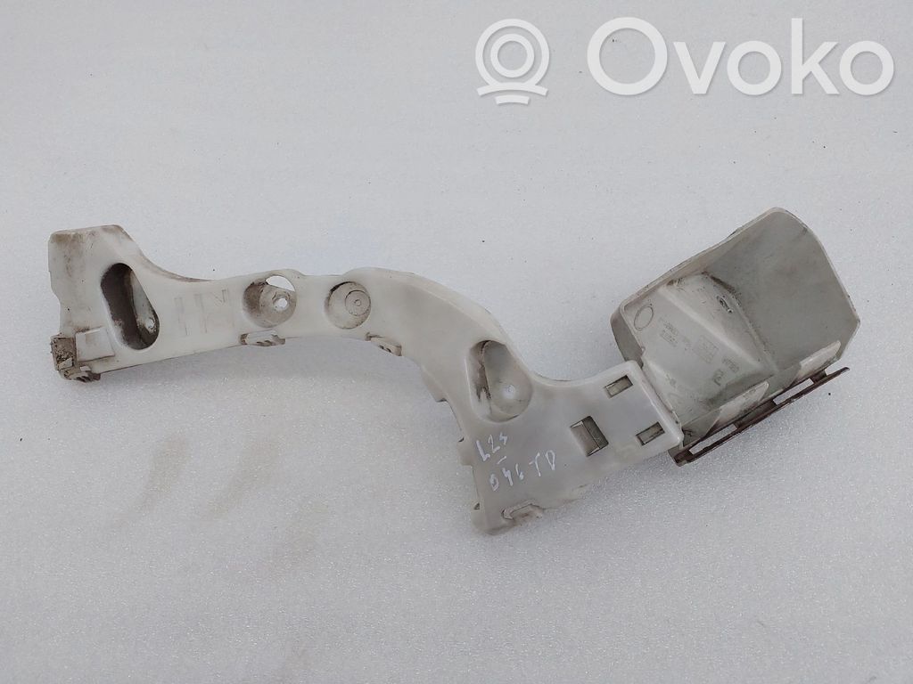 Takapuskurin kannake   BM51A17E850AG