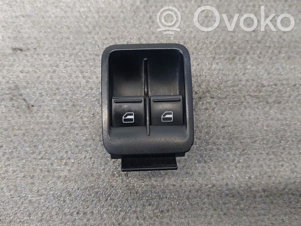Electric window control switch   2K0,851C