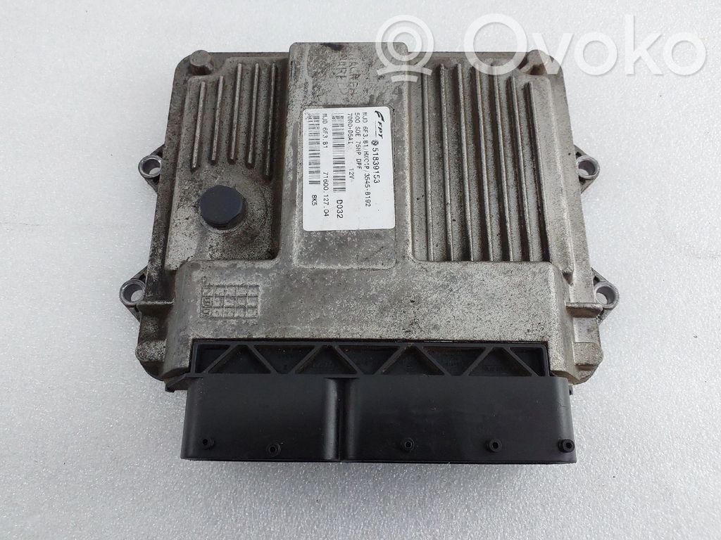 Fiat 500 Engine control unit/module 