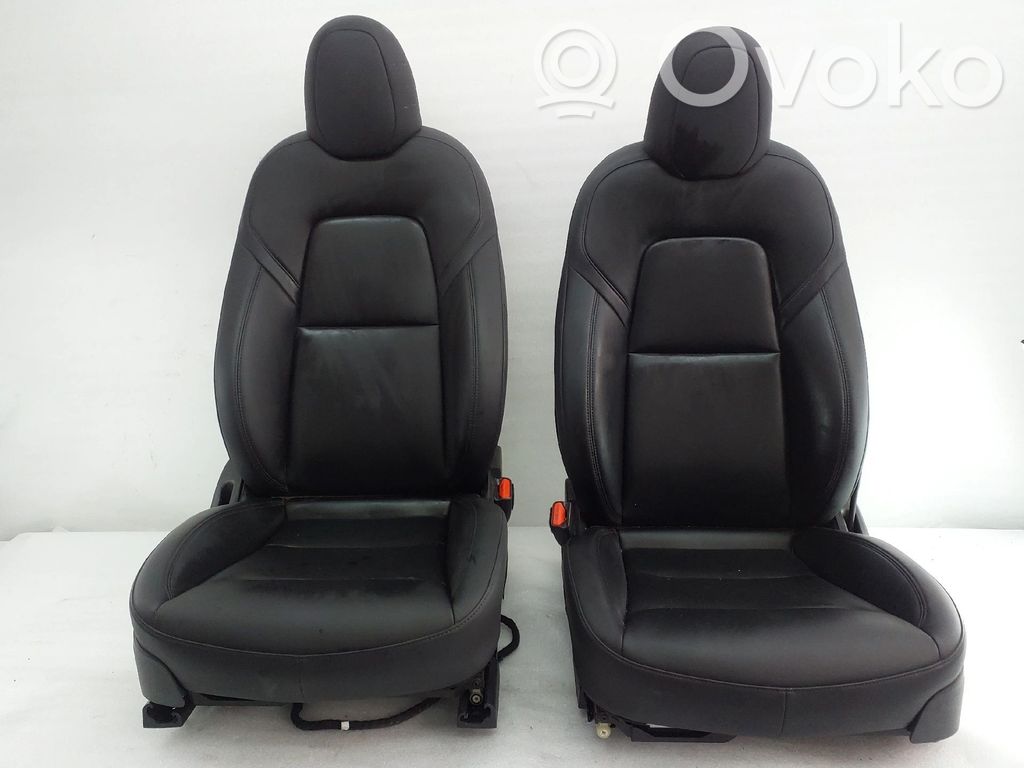 Seat set   PELE