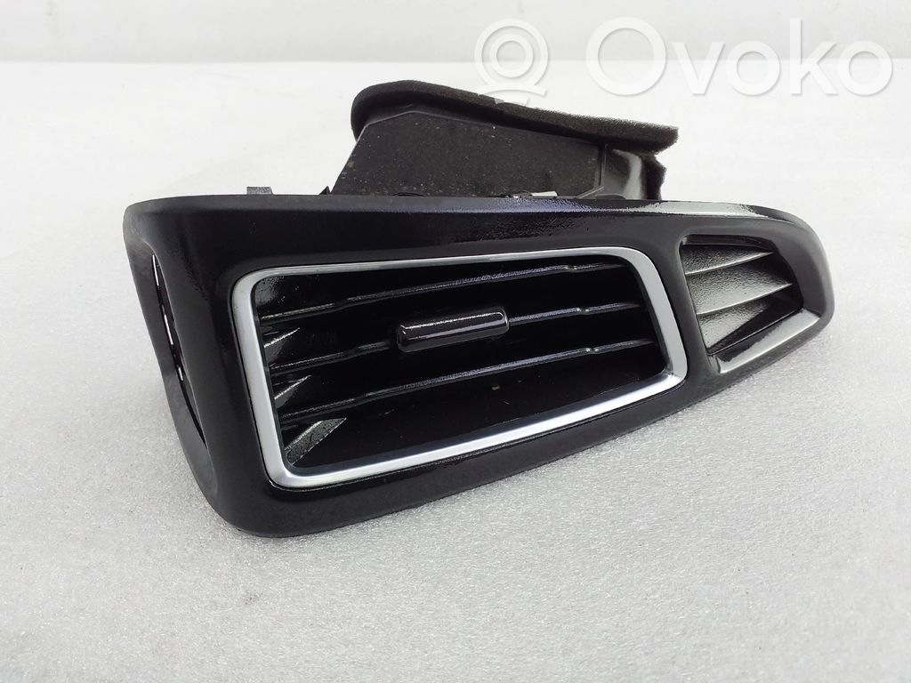 Ford Focus Centrinės oro grotelės 