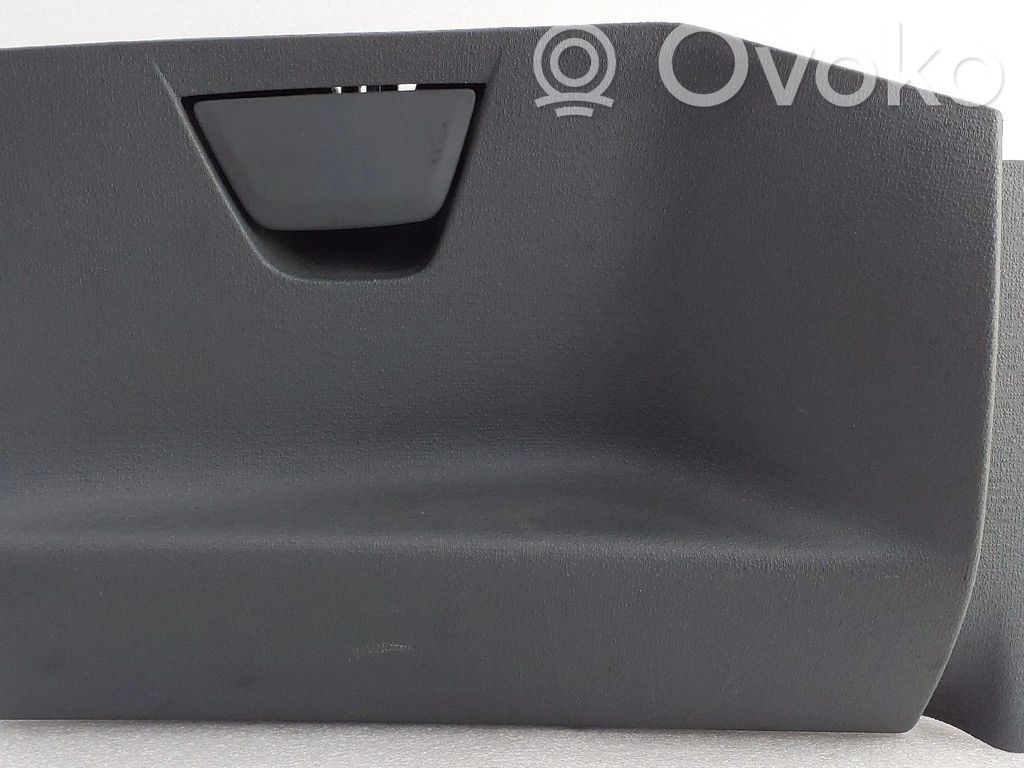 Glove box   735463670