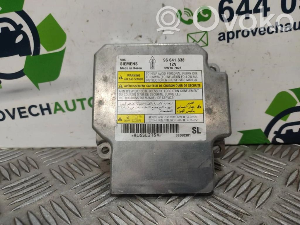 Lexus RX III Airbag control unit/module 