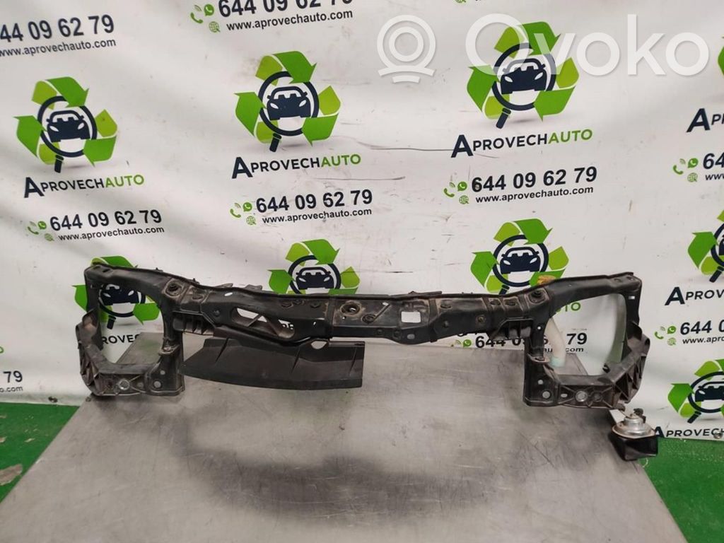 Opel Corsa D Priekinis ketvirtis 