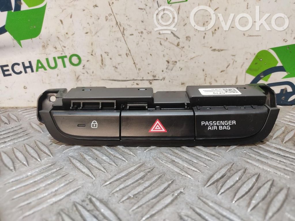 KIA Ceed Schalter Warnblinkanlage 
