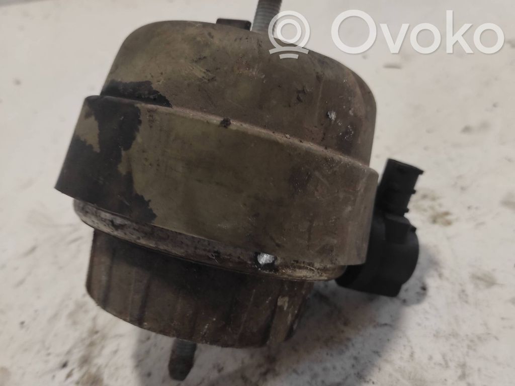 Engine mount bracket   4F0199382D,4F0199382BL