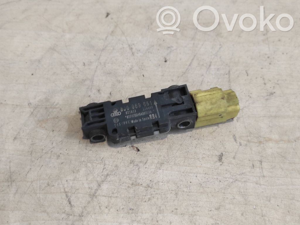 Audi A3 S3 8P Airbag deployment crash/impact sensor 