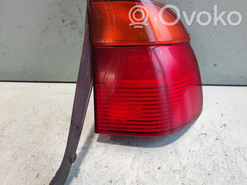 BMW 5 E39 Galinis žibintas kėbule 