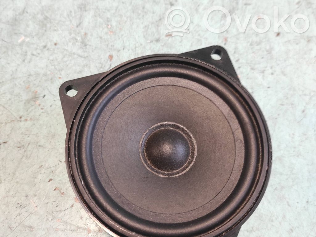 BMW 1 E81 E87 Altavoz de la puerta trasera 