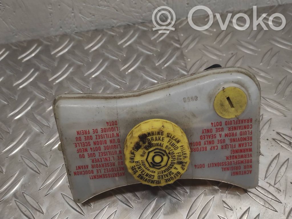 Audi A4 S4 B7 8E 8H Zbiornik płynu hamulcowego 