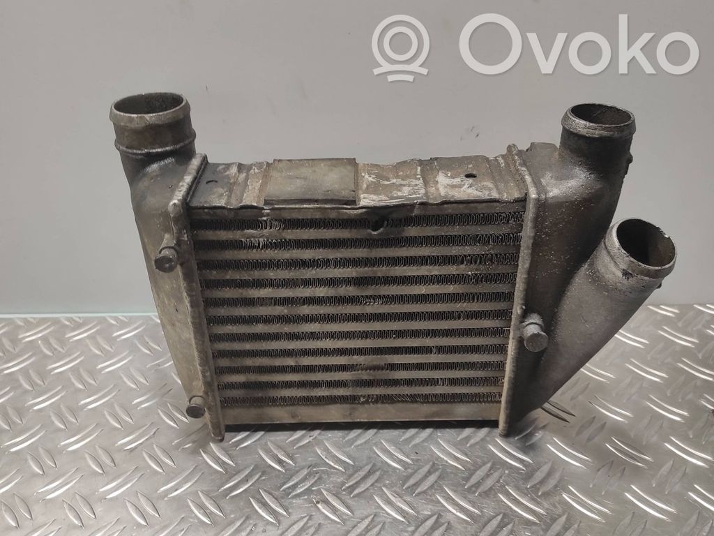Audi A4 S4 B6 8E 8H Chłodnica powietrza doładowującego / Intercooler 