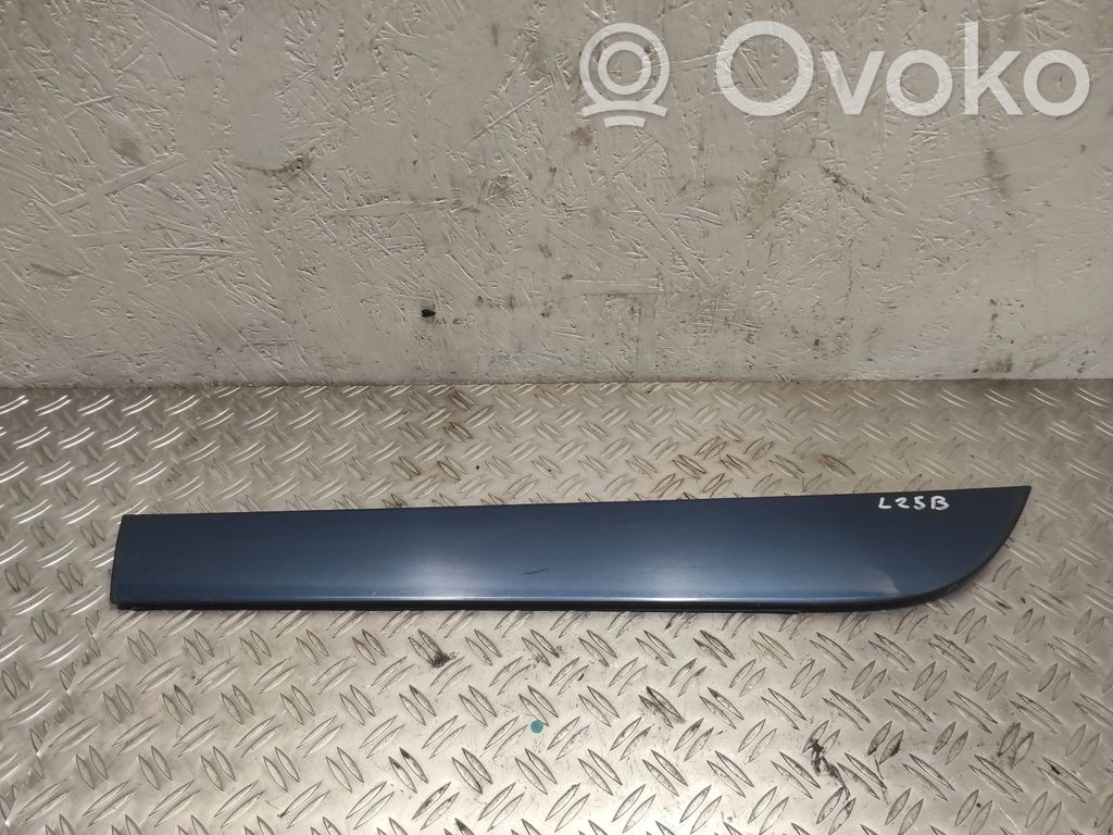 Audi A6 S6 C6 4F Aizmugurē durvju dekoratīvā apdare (moldings) 