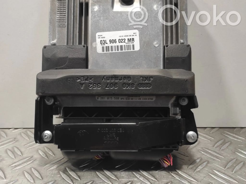 Audi A4 S4 B8 8K Engine control unit/module 