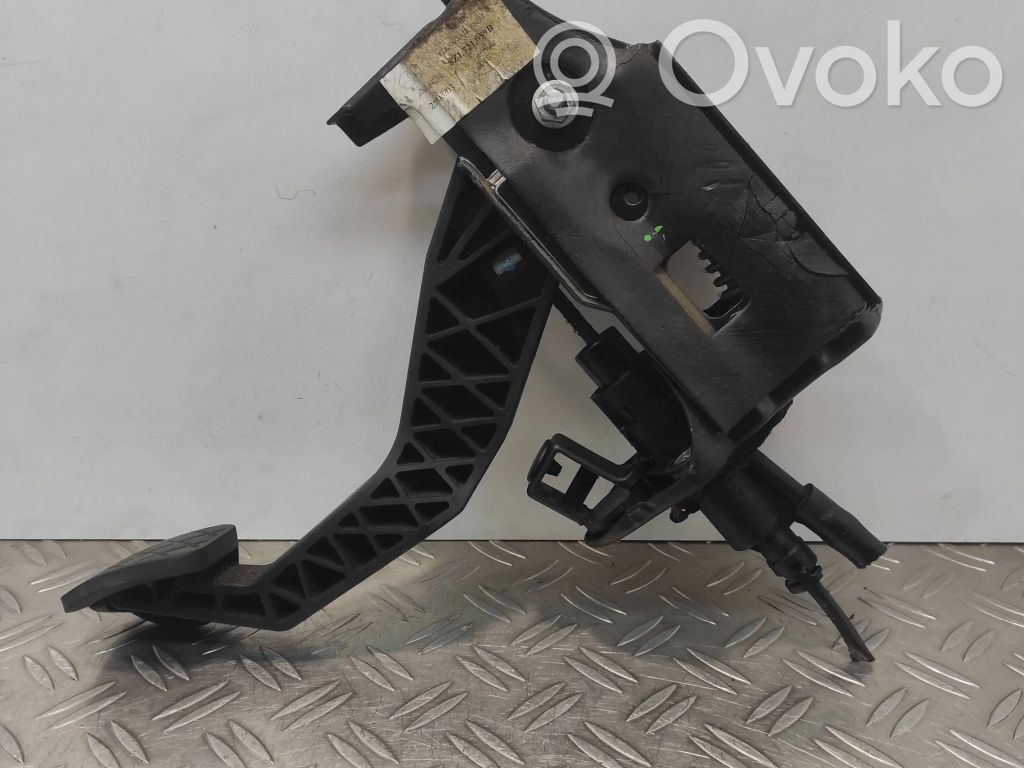 Audi A2 Clutch pedal 