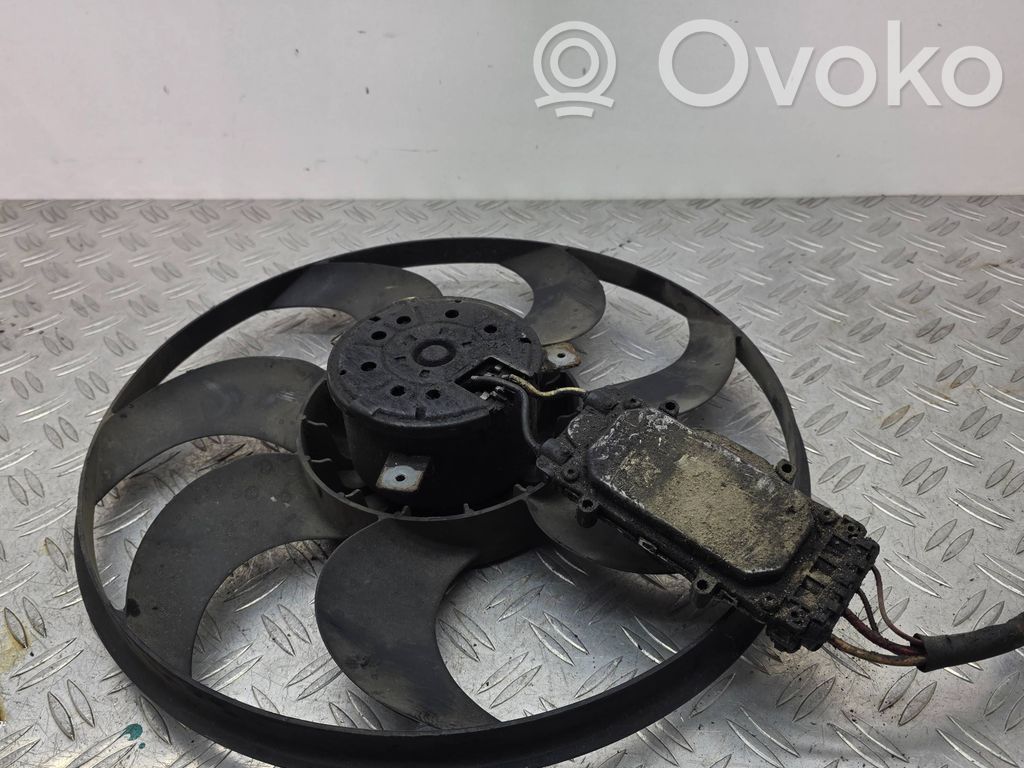 Audi A6 S6 C6 4F Ventilatore di raffreddamento elettrico del radiatore 