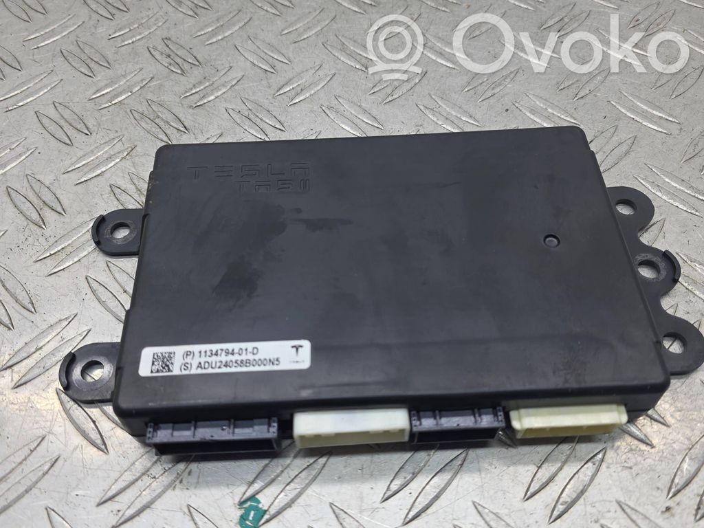 Tesla Model X Suspension control unit/module 