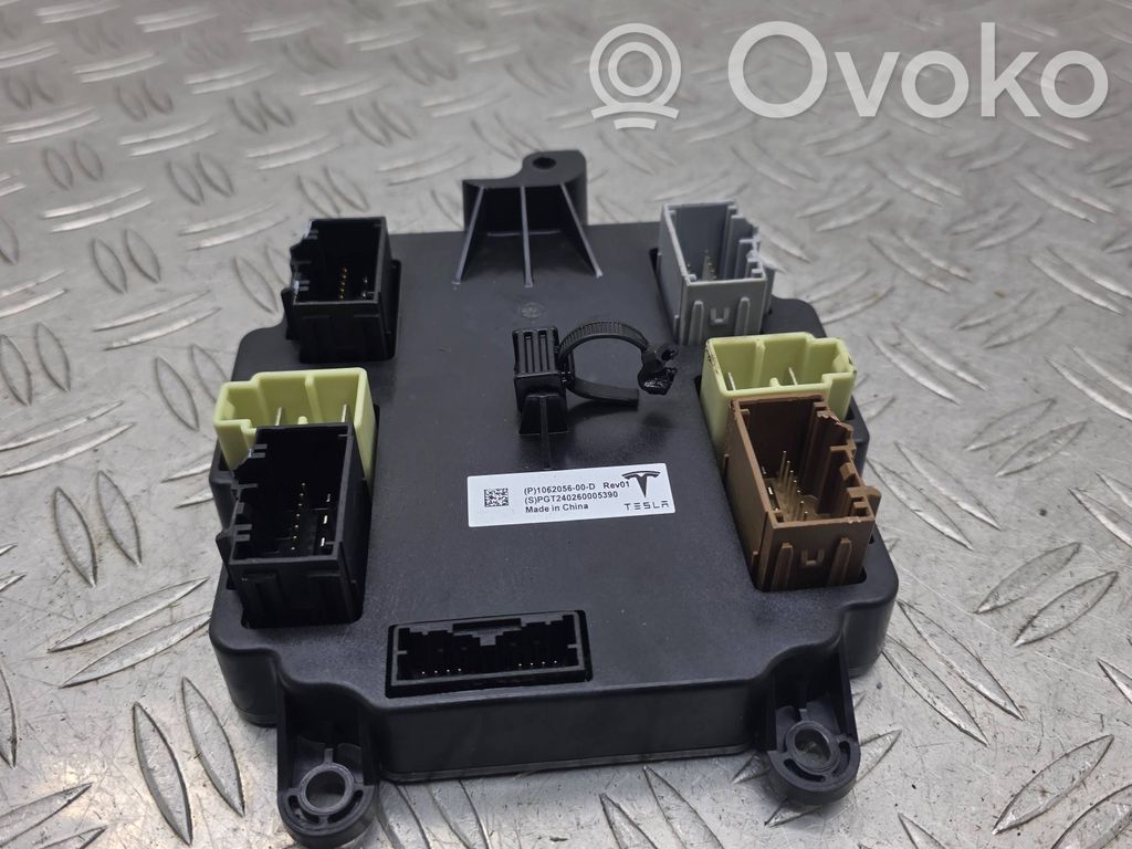 Tesla Model X Door control unit/module 