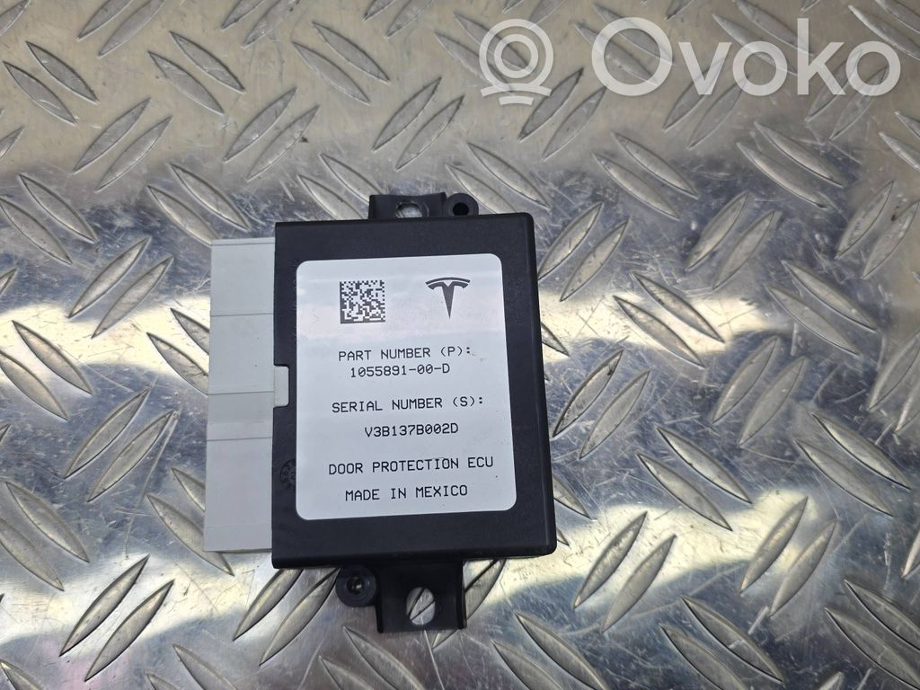 Tesla Model X Door control unit/module 